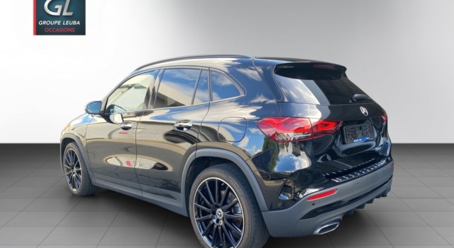 MERCEDES-BENZ GLA 250 AMG Line 4Matic