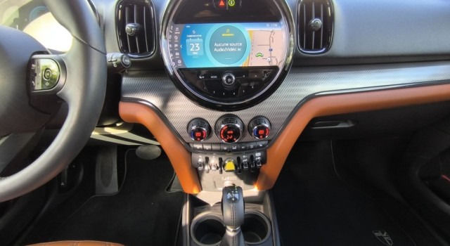 MINI COUNTRYMAN CooperSE Trafa