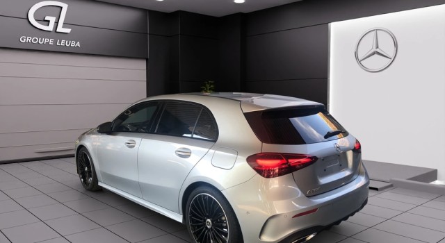 MERCEDES-BENZ A 200 Night Star 7G-DCT