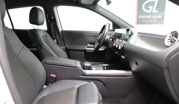 MERCEDES-BENZ EQA 250
