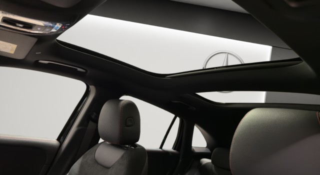 MERCEDES-BENZ GLA 250 4Matic 8G-DCT Swiss Star