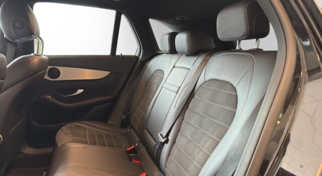 MERCEDES-BENZ GLC 200 AMG Line 4Matic