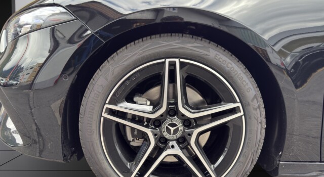 MERCEDES-BENZ A 200 Night Star 7G-DCT