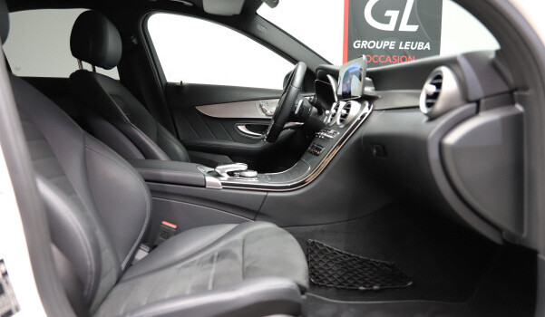 MERCEDES-BENZ C 200 4Matic AMG Line 9G-Tronic