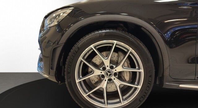 MERCEDES-BENZ GLC 200 AMG Line 4Matic 9G-Tronic