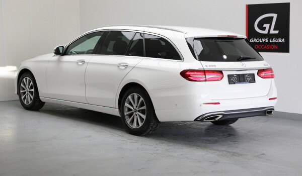 MERCEDES-BENZ E 200 Avantgarde 4 Matic