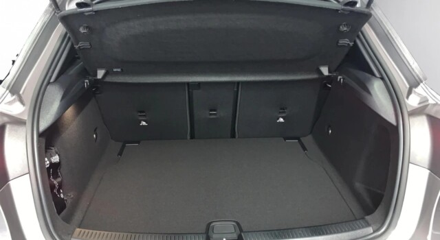 MERCEDES-BENZ A 180 d 8G-DCT