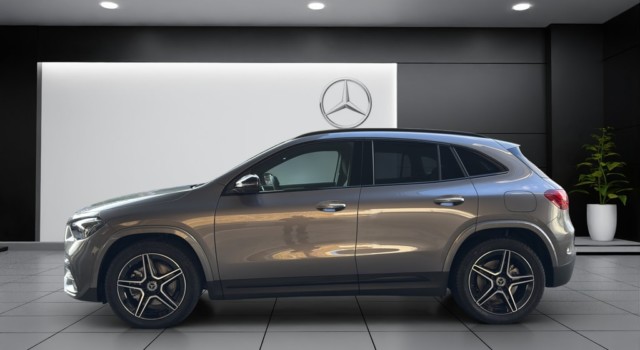 MERCEDES-BENZ GLA 220 4Matic 8G-DCT