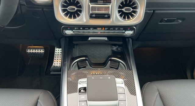 MERCEDES-BENZ G 63 AMG 9G-Tronic