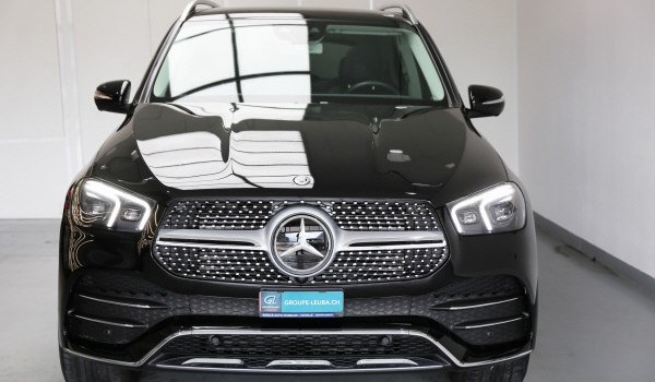 MERCEDES-BENZ GLE 300 d AMG Line 4Matic