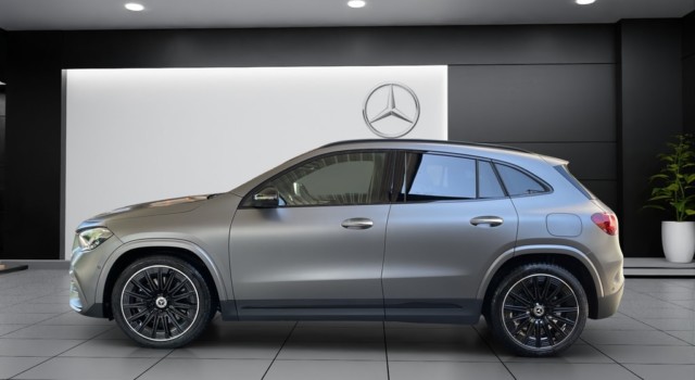 MERCEDES-BENZ GLA 250 4Matic 8G-DCT Swiss Star
