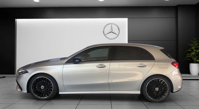 MERCEDES-BENZ A 200 Night Star 7G-DCT
