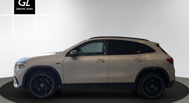 MERCEDES-BENZ GLA 250 e AMG Line 8G-DCT