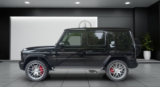 MERCEDES-BENZ G 63 AMG 9G-Tronic