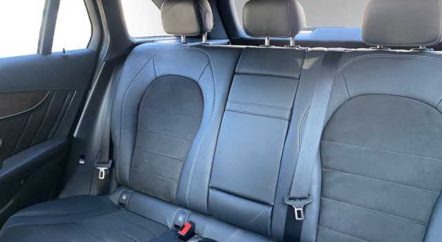 MERCEDES-BENZ GLC 250 AMG Line 4Matic