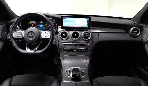 MERCEDES-BENZ C 200 4Matic AMG Line 9G-Tronic