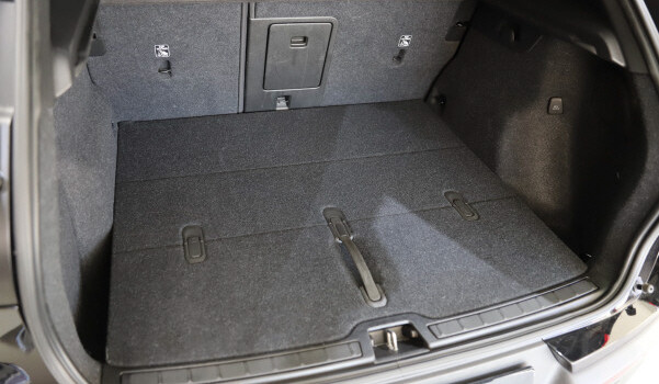 VOLVO XC40 P8 AWD Elec R-Design