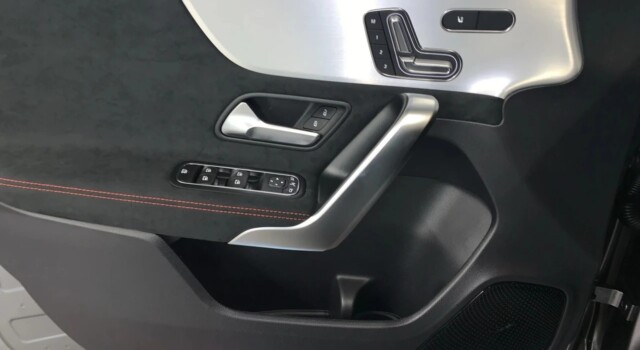 MERCEDES-BENZ A 180 d 8G-DCT