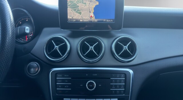 MERCEDES-BENZ CLA 200 CLA Shooting Brake 200 d Night Star 7G-DCT