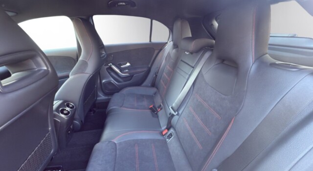 MERCEDES-BENZ A 200 Night Star 7G-DCT