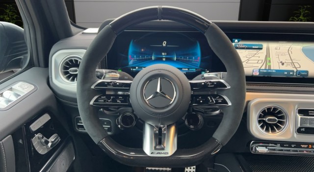 MERCEDES-BENZ G 63 AMG 9G-Tronic