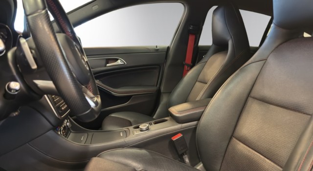 MERCEDES-BENZ CLA 250 Sport 4Matic