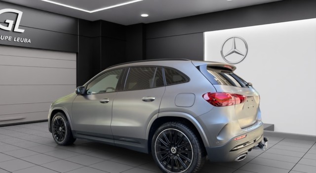 MERCEDES-BENZ GLA 250 4Matic 8G-DCT Swiss Star