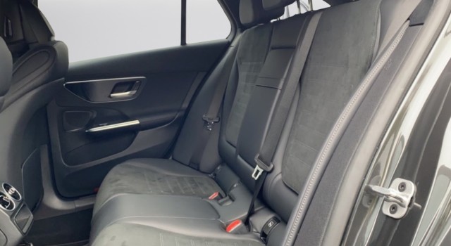 MERCEDES-BENZ C 220 d T 4 Matic