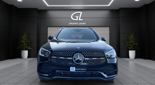 MERCEDES-BENZ GLC 200 AMG Line 4Matic 9G-Tronic