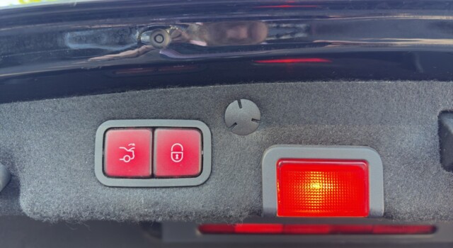 MERCEDES-BENZ C 200 4Matic AMG Line