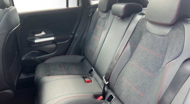 MERCEDES-BENZ GLA 220 4Matic 8G-DCT