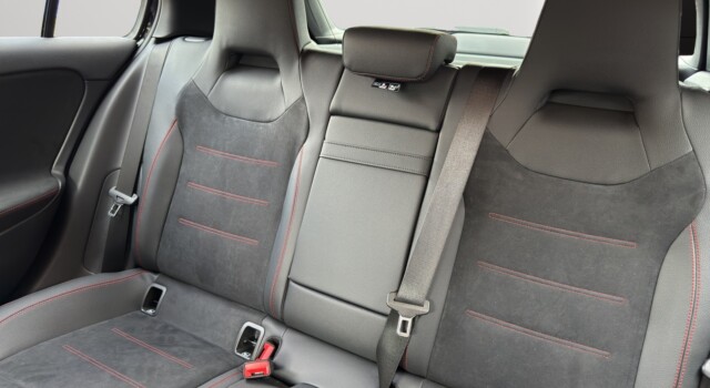 MERCEDES-BENZ A 200 Night Star 7G-DCT
