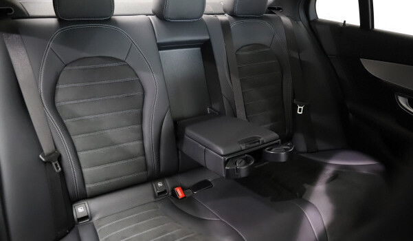 MERCEDES-BENZ C 200 4Matic AMG Line 9G-Tronic