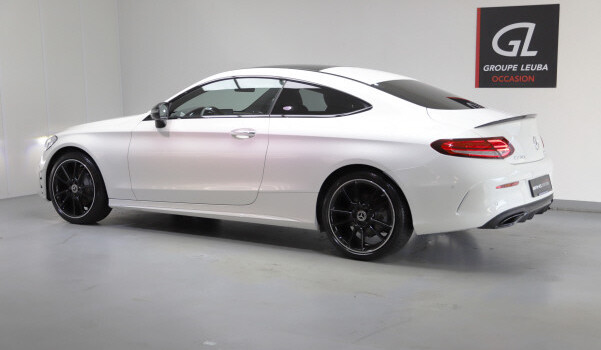 MERCEDES-BENZ C 200 Coupé 4Matic AMG Line + Premium + 9G-Tronic