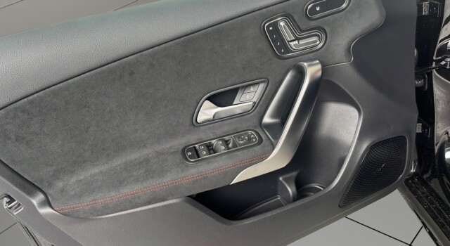MERCEDES-BENZ A 250 4Matic 8G-DCT