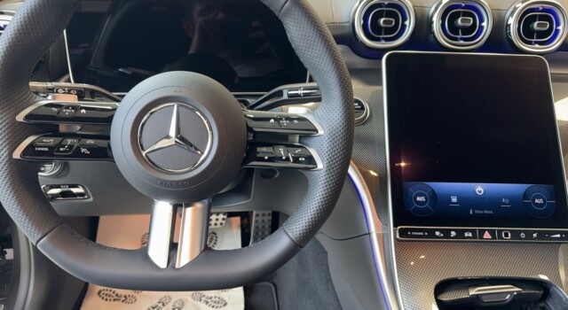 MERCEDES-BENZ C 300 de 4Matic