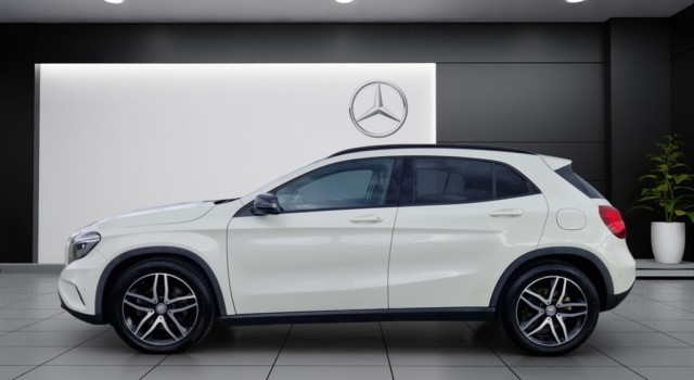 MERCEDES-BENZ GLA 250 Urban