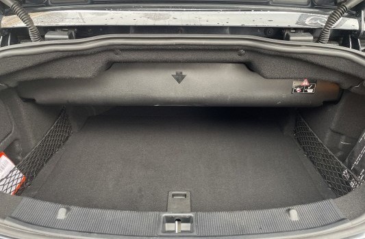 MERCEDES-BENZ E 250