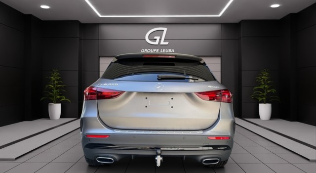 MERCEDES-BENZ GLA 250 4Matic 8G-DCT Swiss Star