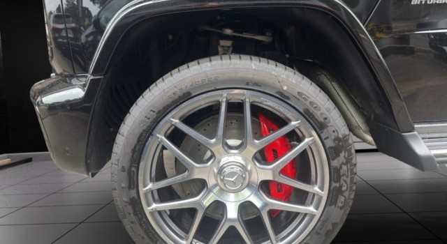 MERCEDES-BENZ G 63 AMG 9G-Tronic