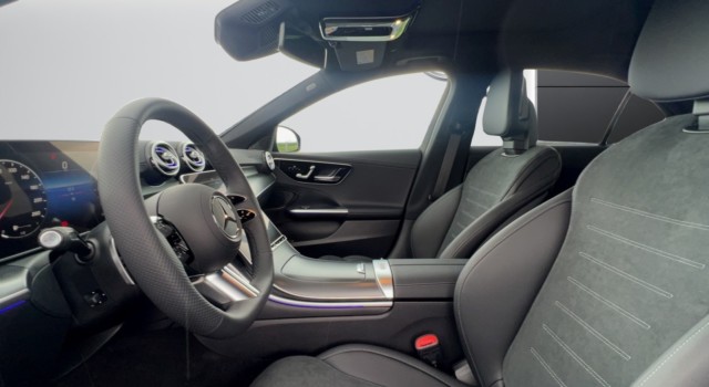 MERCEDES-BENZ C 200 4Matic AMG Line