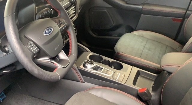 FORD KUGA 2.5 FHEV ST-Line X FWD