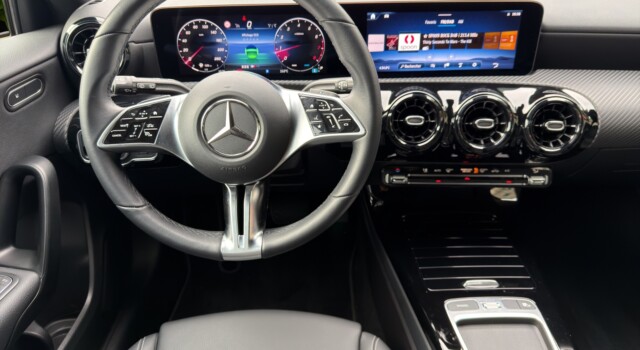 MERCEDES-BENZ A 220 4Matic 8G-DCT