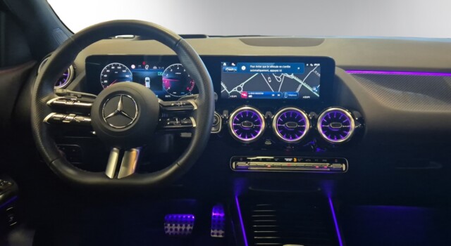 MERCEDES-BENZ GLA 200 Night Star 7G-DCT