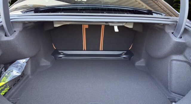 MERCEDES-BENZ E 220 d 4Matic 9G-Tronic