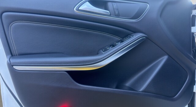 MERCEDES-BENZ CLA 200 CLA Shooting Brake 200 d Night Star 7G-DCT