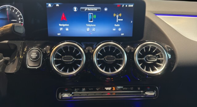 MERCEDES-BENZ GLA 250 e EQ Star 8G-DCT