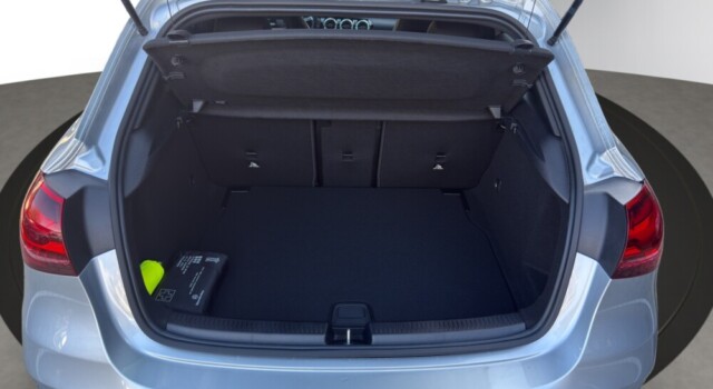 MERCEDES-BENZ A 200 Night Star 7G-DCT