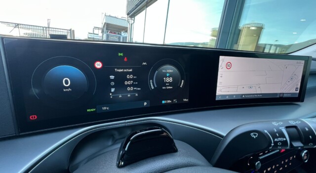 HYUNDAI IONIQ 9 110kWh Amplia 4WD