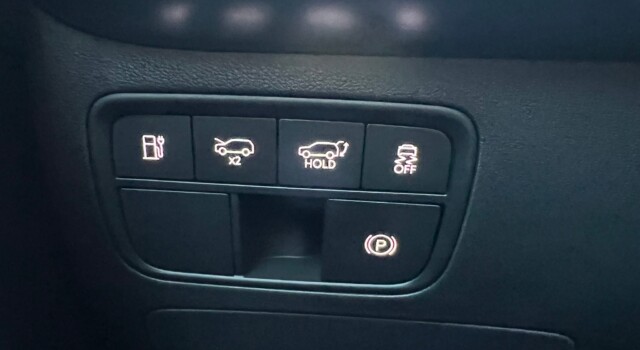 HYUNDAI IONIQ 9 110kWh Amplia 4WD